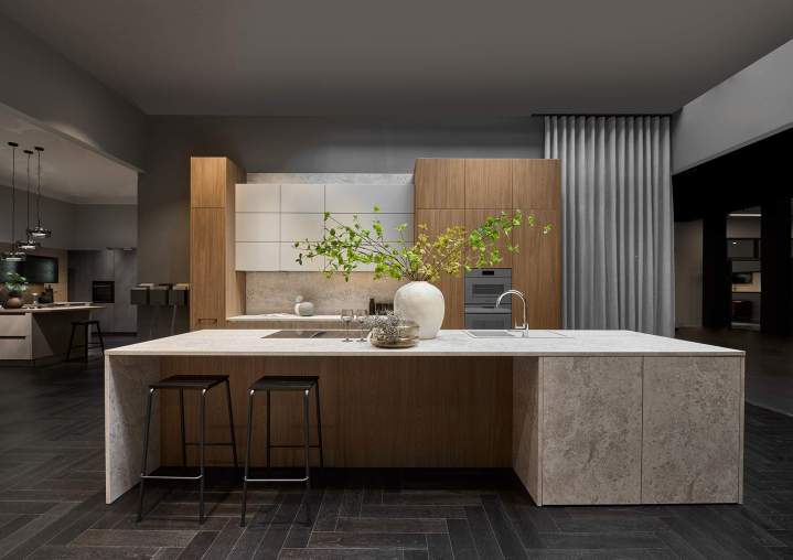 Kueche 32 b AV2020 GL Luxor braun AV3050 GL Granit beige 1700x1200