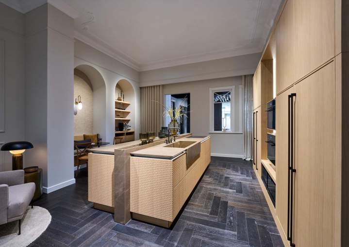 Kueche 33 a AV6085 GL Eiche elegant AV6065 Eiche elegant 1700x1200